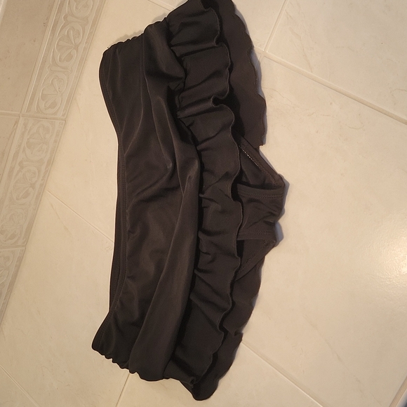 Kenneth Cole Reaction Black Swimsuit Bottoms - Picture 4 of 14